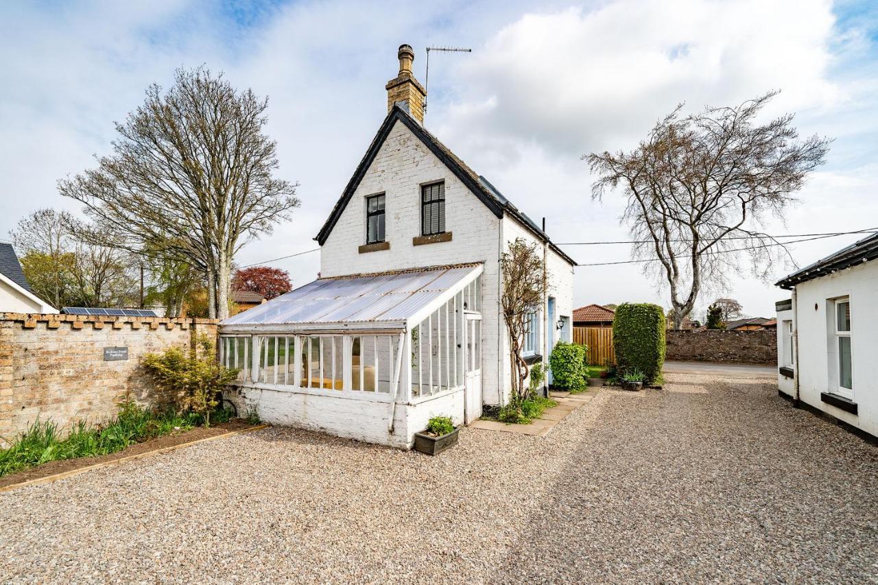 Blairgowrie and Rattray Robins Nest Cottage מראה חיצוני תמונה